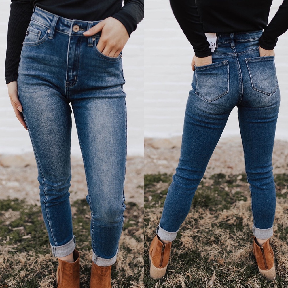 BNWT High Rise KanCan Skinny Jean